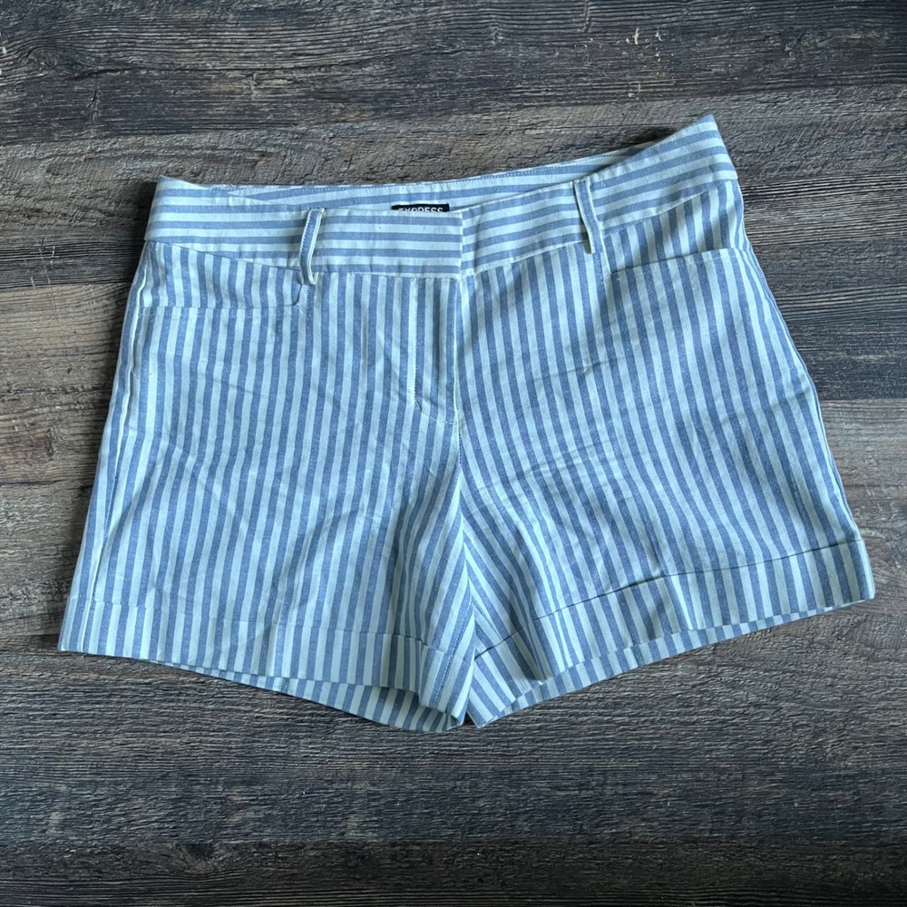 Express Striped Shorts Cuffed High Waisted‎ Blue White Size 6
